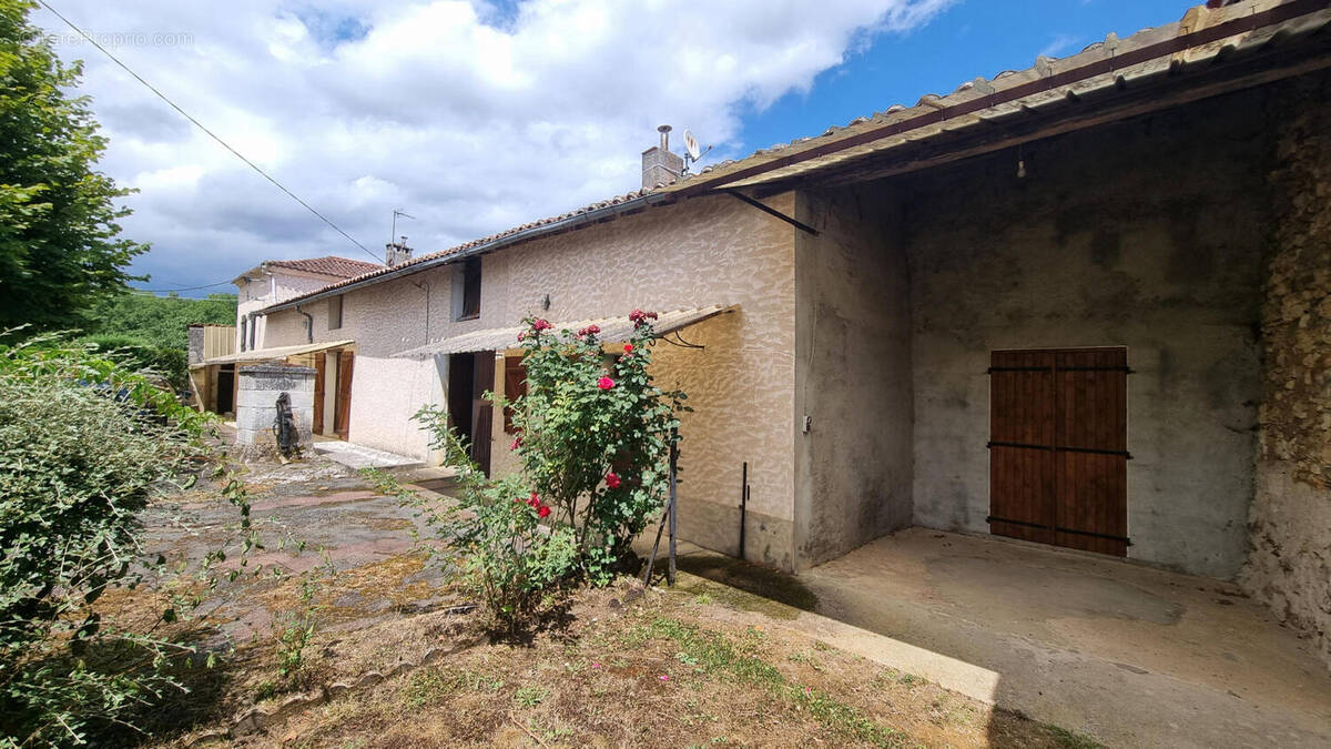 20250719_144532 - Copie - Maison à VILLARS