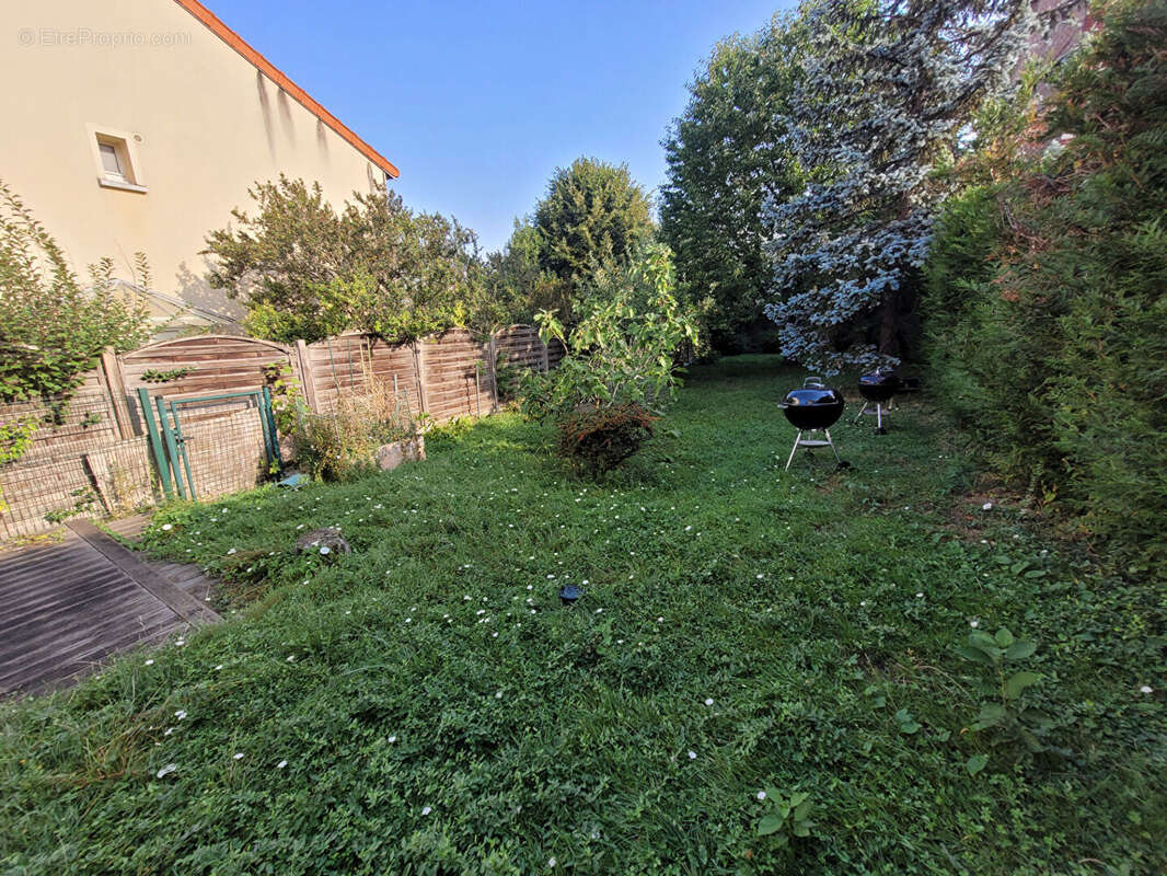 Maison à L'HAY-LES-ROSES