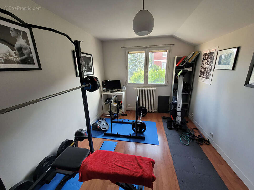 Maison à L'HAY-LES-ROSES