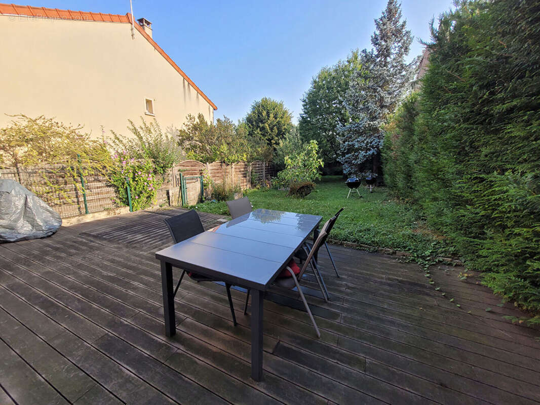 Maison à L'HAY-LES-ROSES