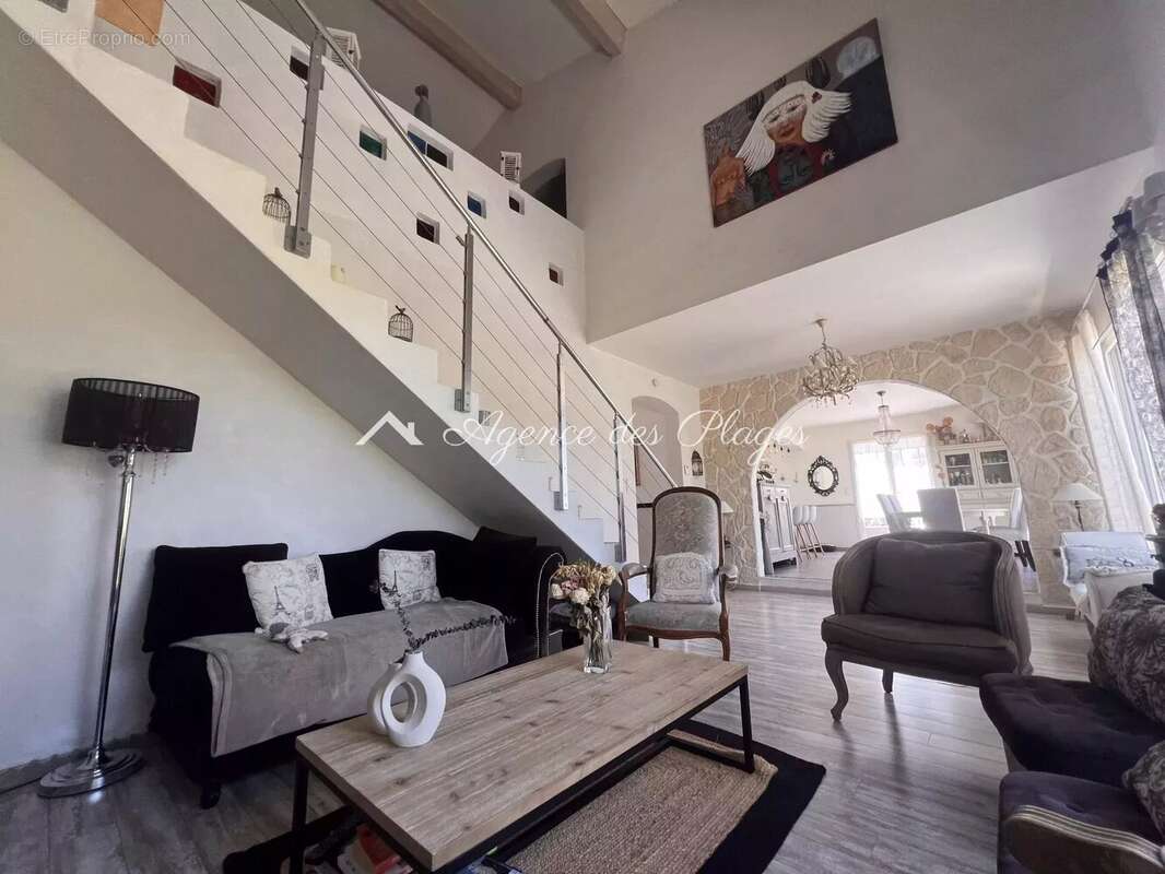 Maison à CORME-ECLUSE