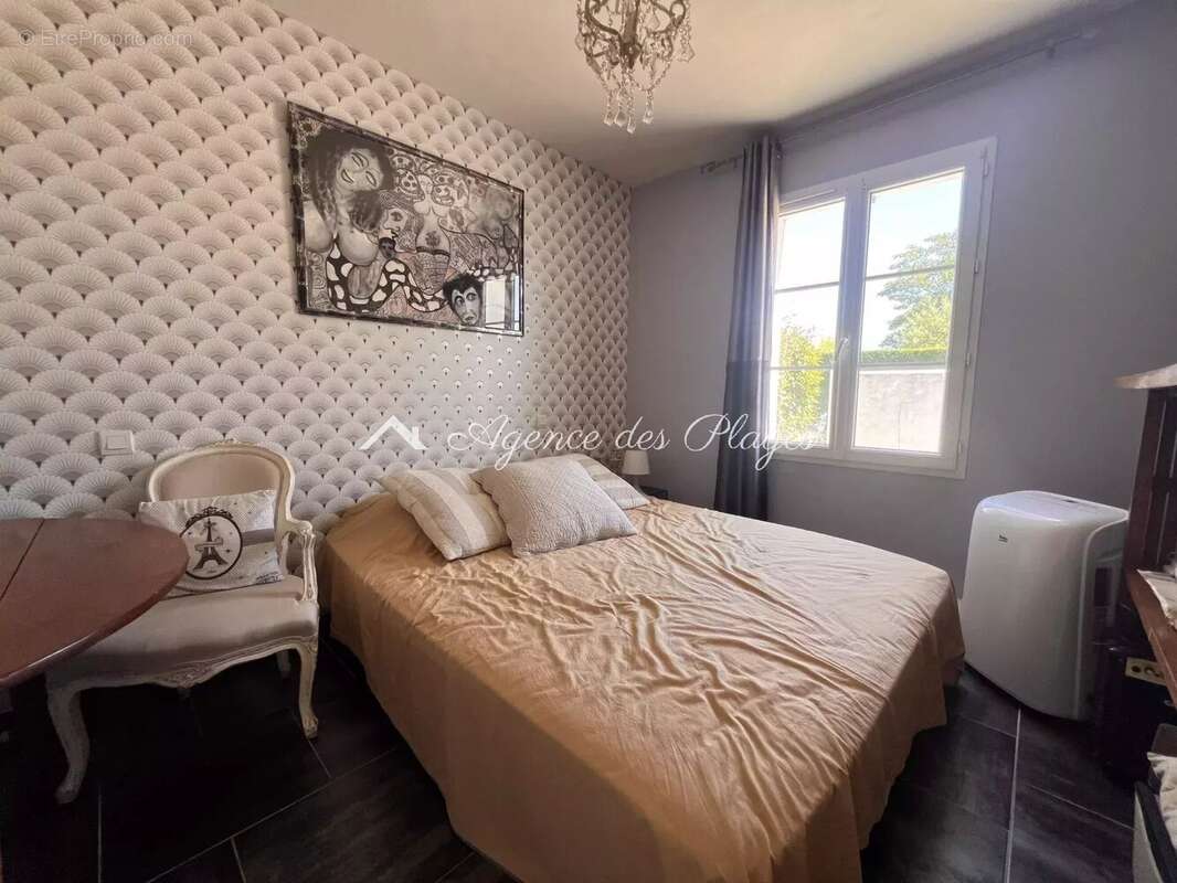 Maison à CORME-ECLUSE