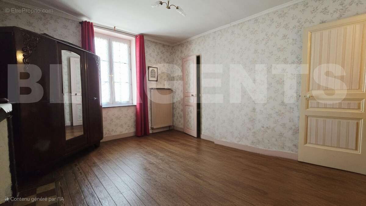 20250813_182227(1) - Maison à CARIGNAN