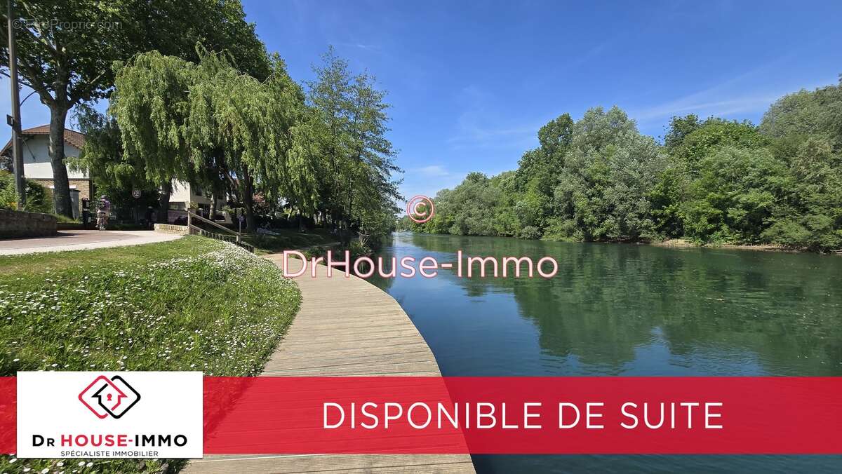 Maison à SAINT-MAUR-DES-FOSSES