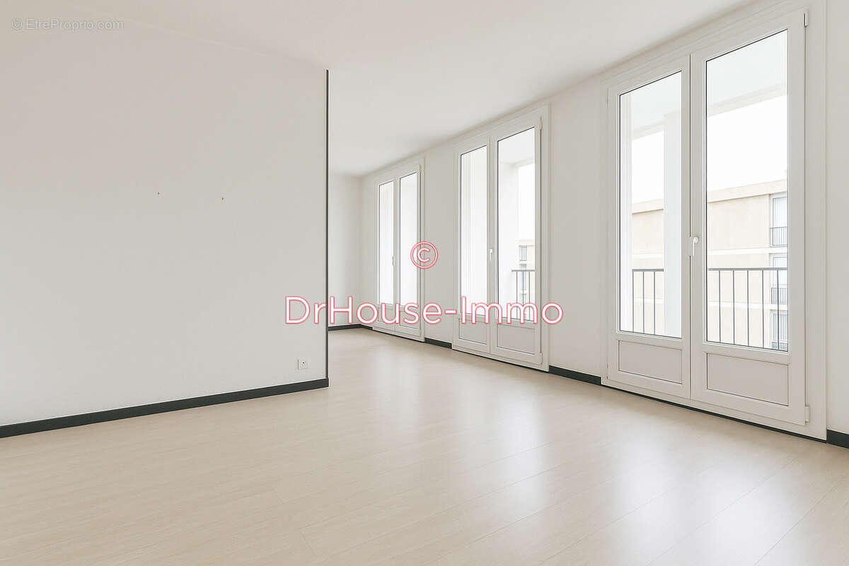 Appartement à SAINT-VICTORET