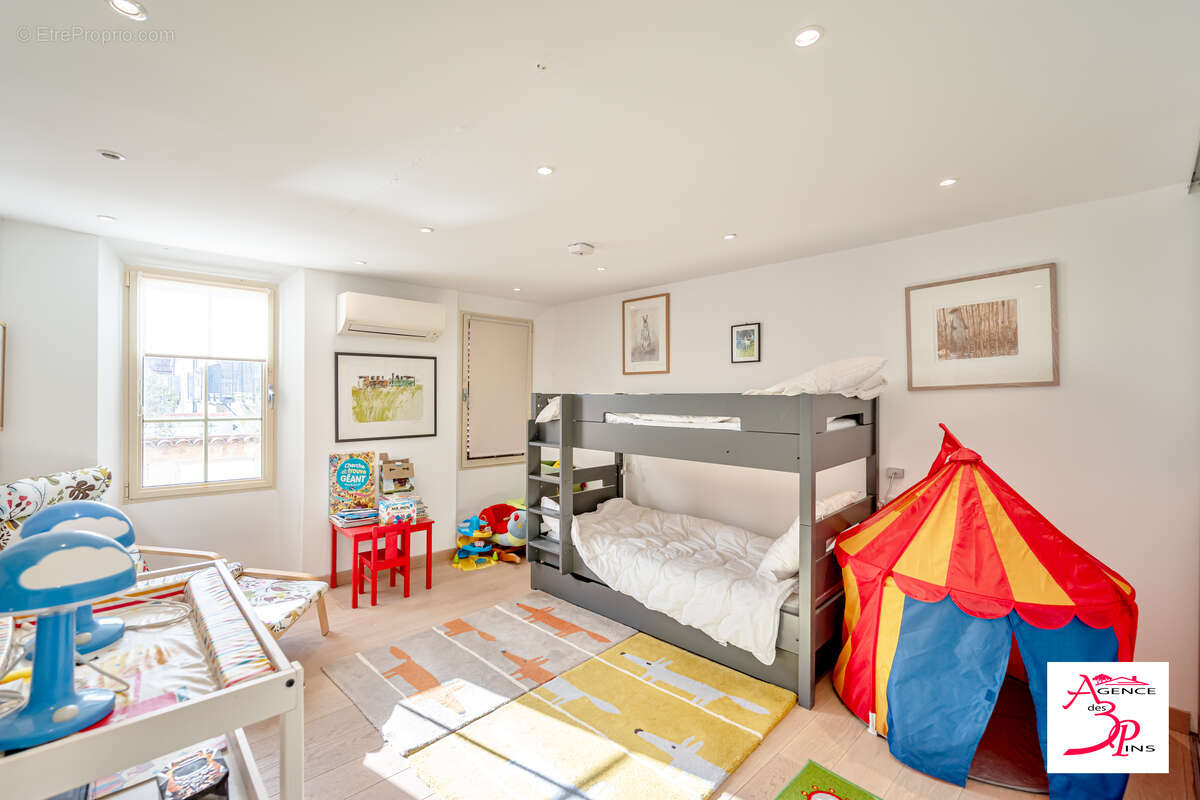 Maison à COLLOBRIERES