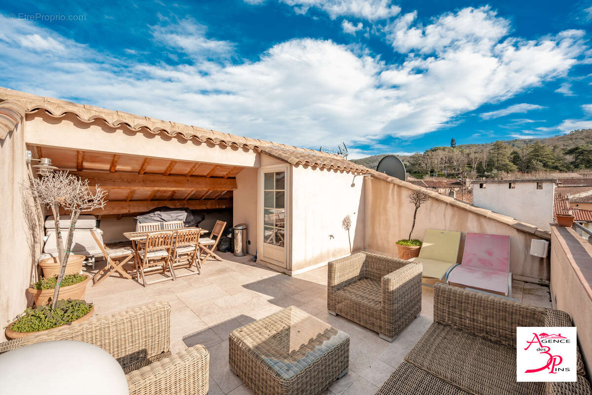 Maison à COLLOBRIERES