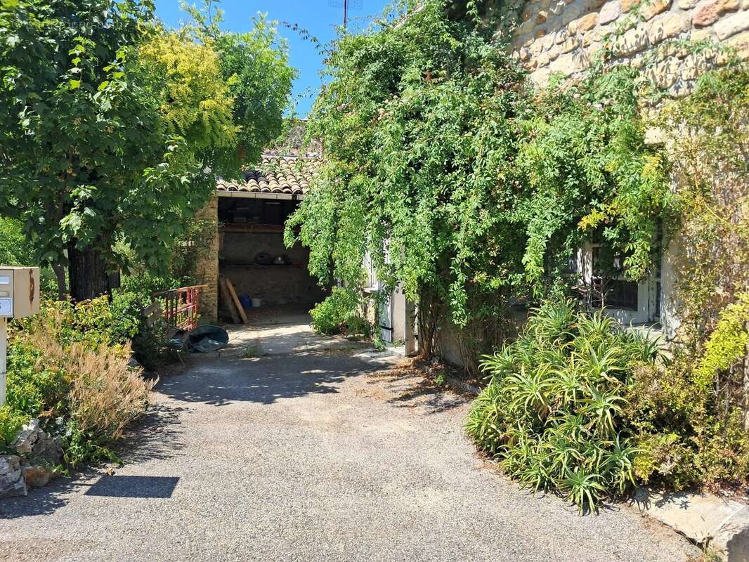 Maison à PONT-SAINT-ESPRIT