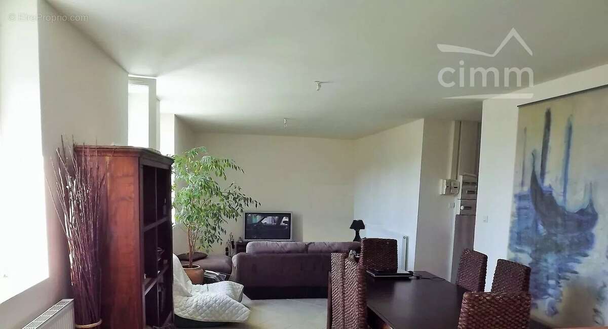 Appartement à SAINT-BARTHELEMY-DE-VALS