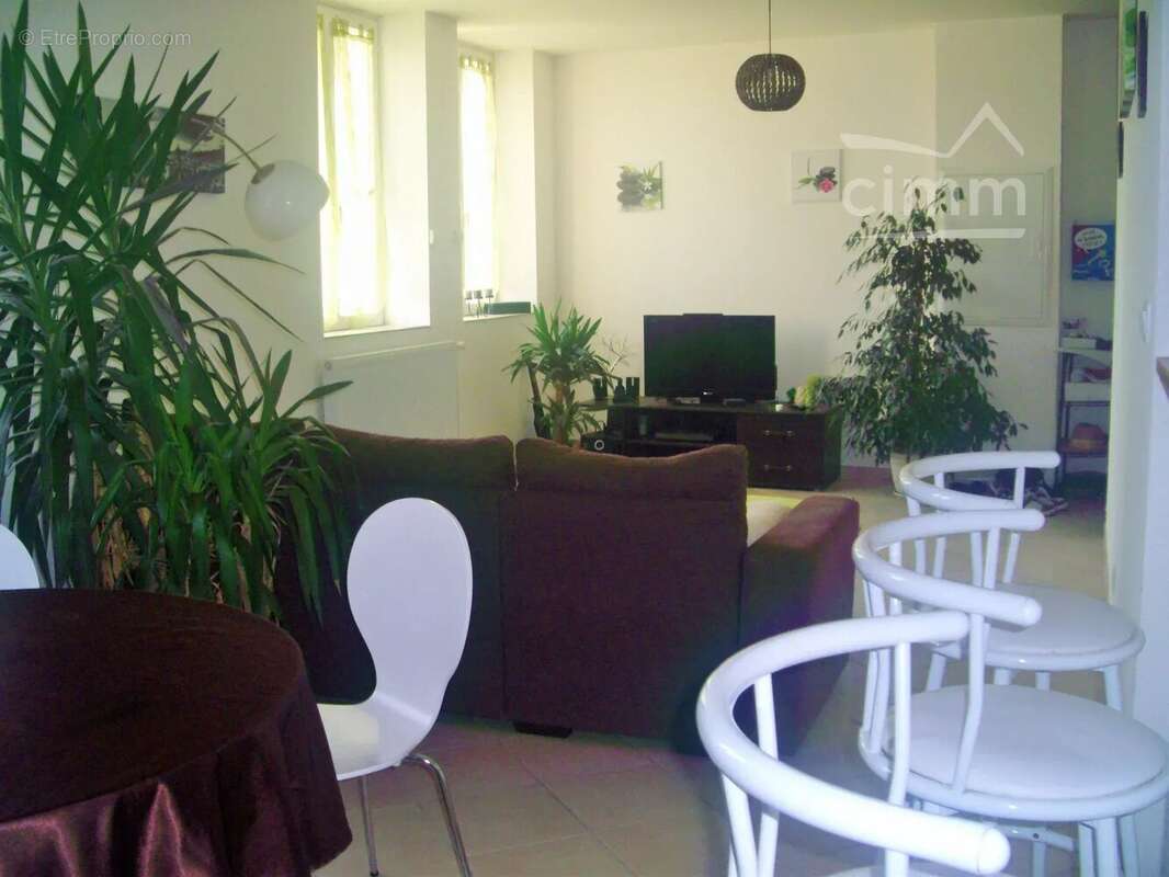 Appartement à SAINT-BARTHELEMY-DE-VALS