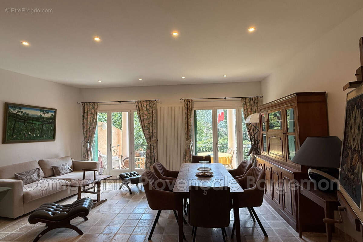 Appartement à BARGEMON