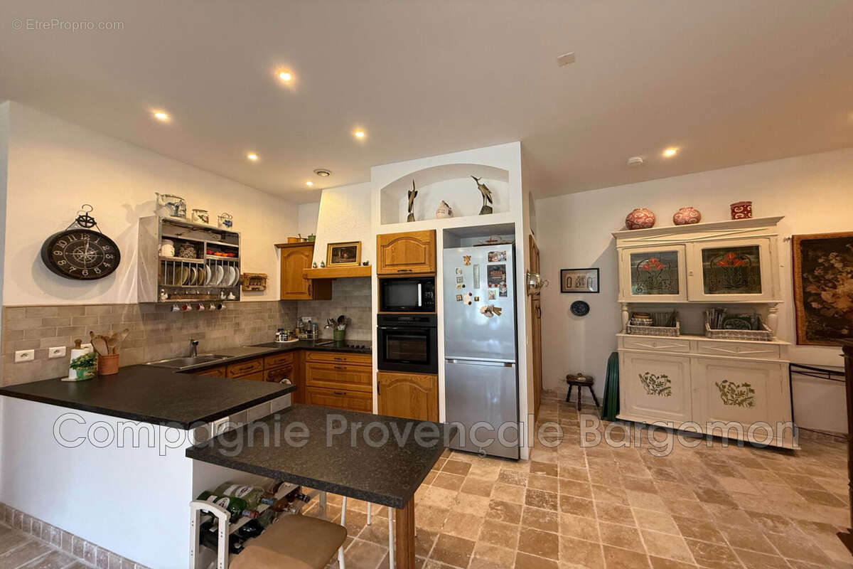 Appartement à BARGEMON