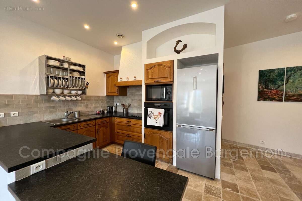 Appartement à BARGEMON