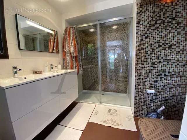 Appartement à VILLENEUVE-LOUBET