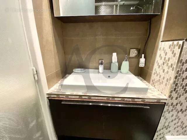 Appartement à VILLENEUVE-LOUBET