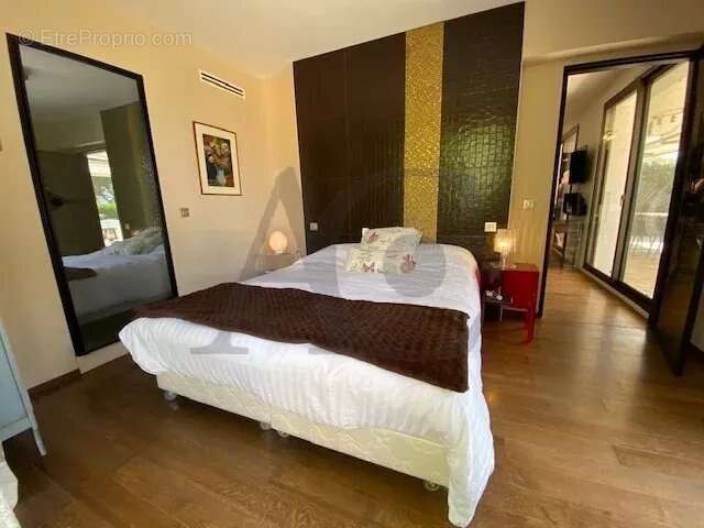 Appartement à VILLENEUVE-LOUBET