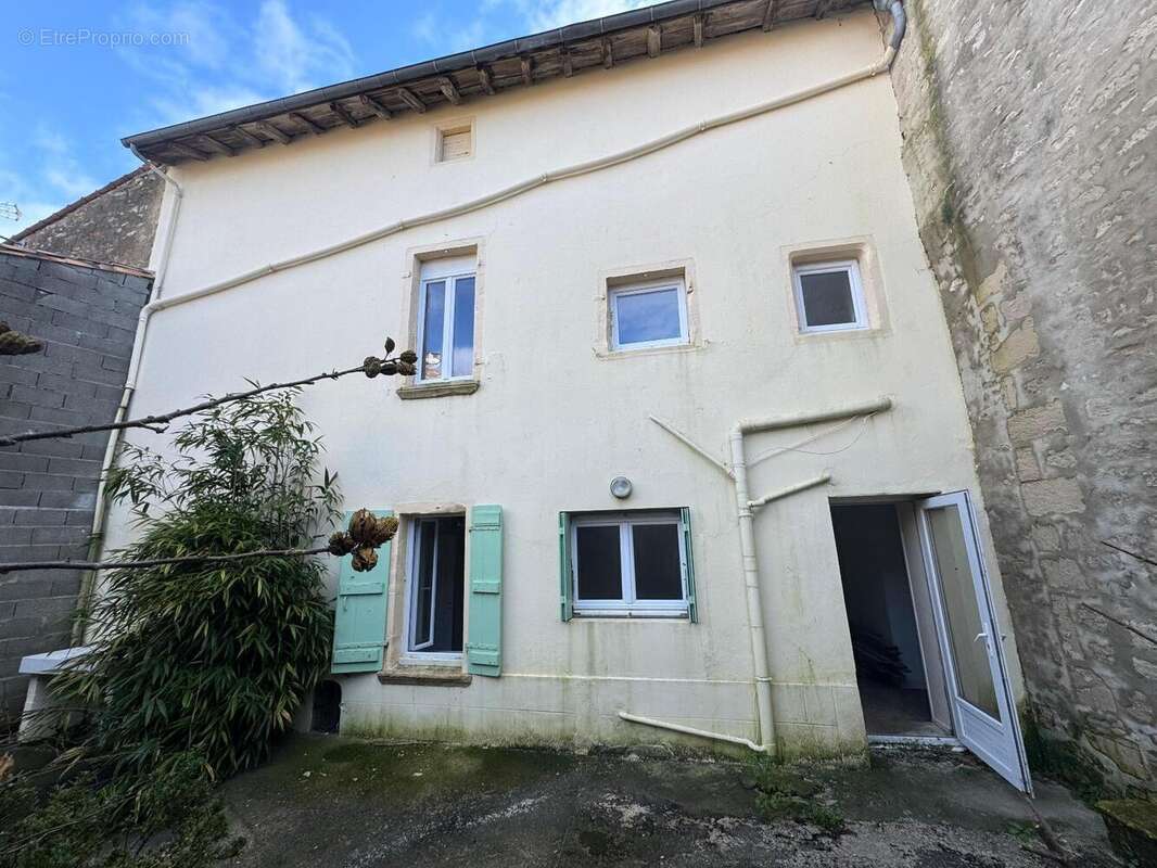   - Appartement à NIORT