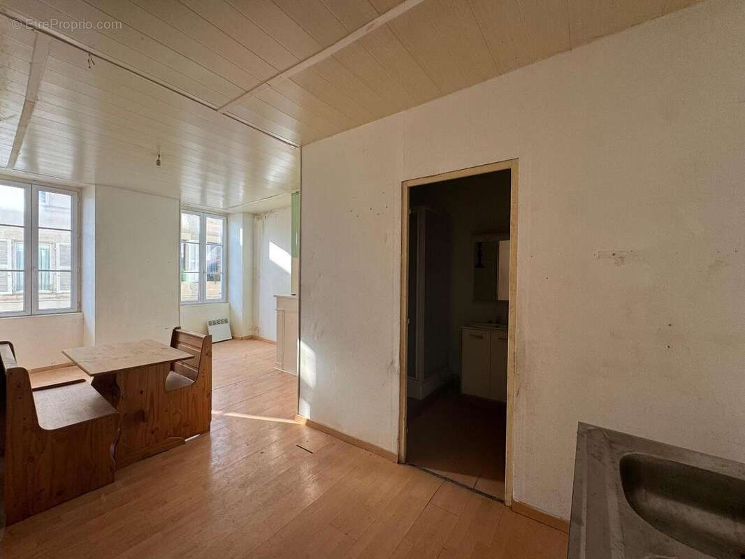  - Appartement à NIORT