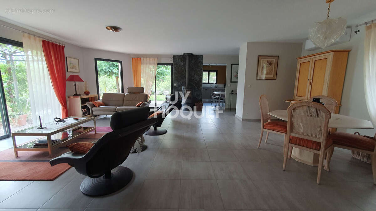 Maison à ESCLAUZELS