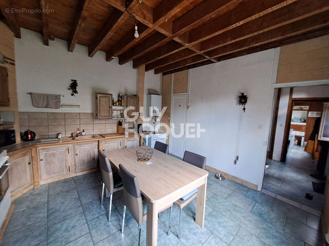 Maison à GOUZEAUCOURT