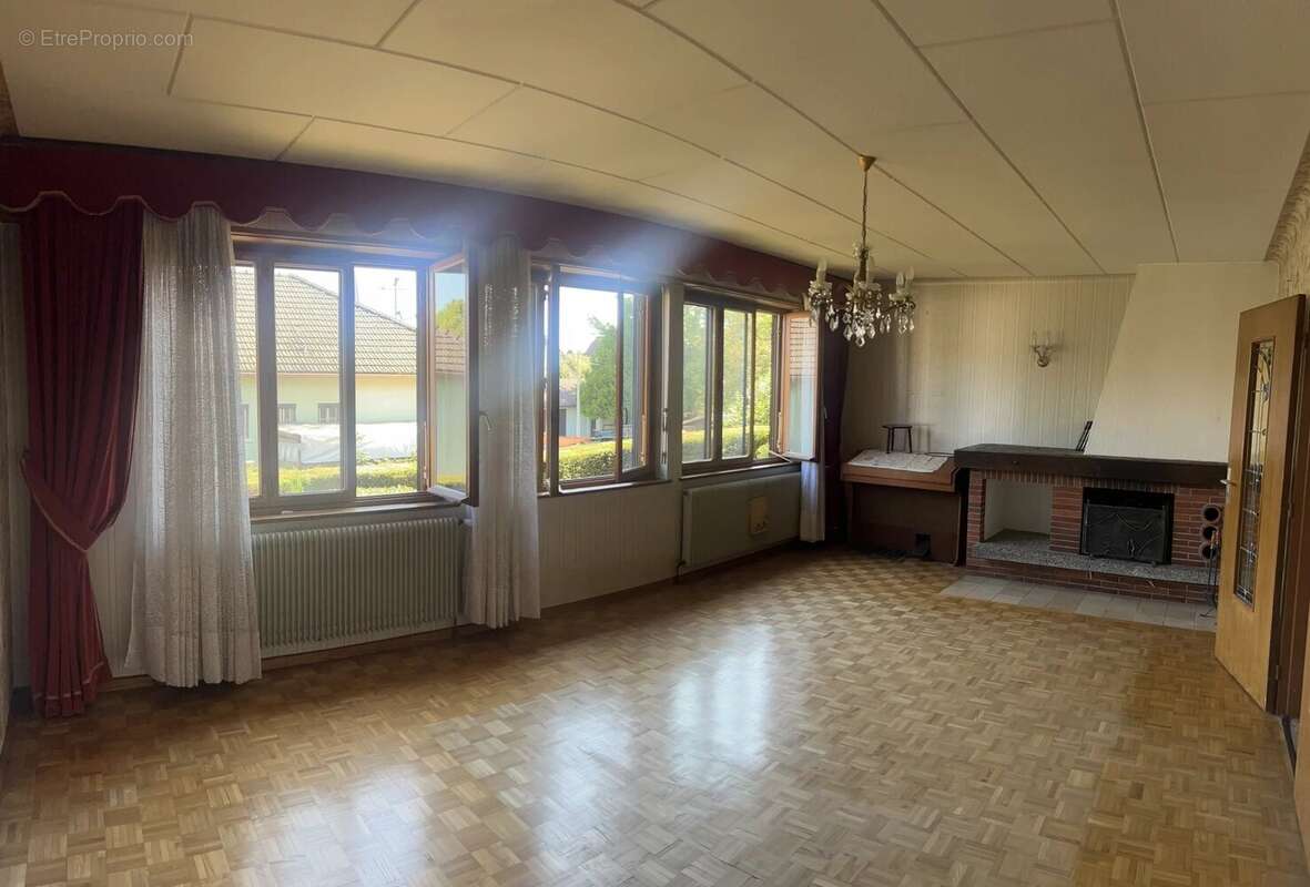 Maison à DANNEMARIE