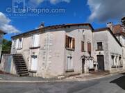 Maison à BOURDEILLES
