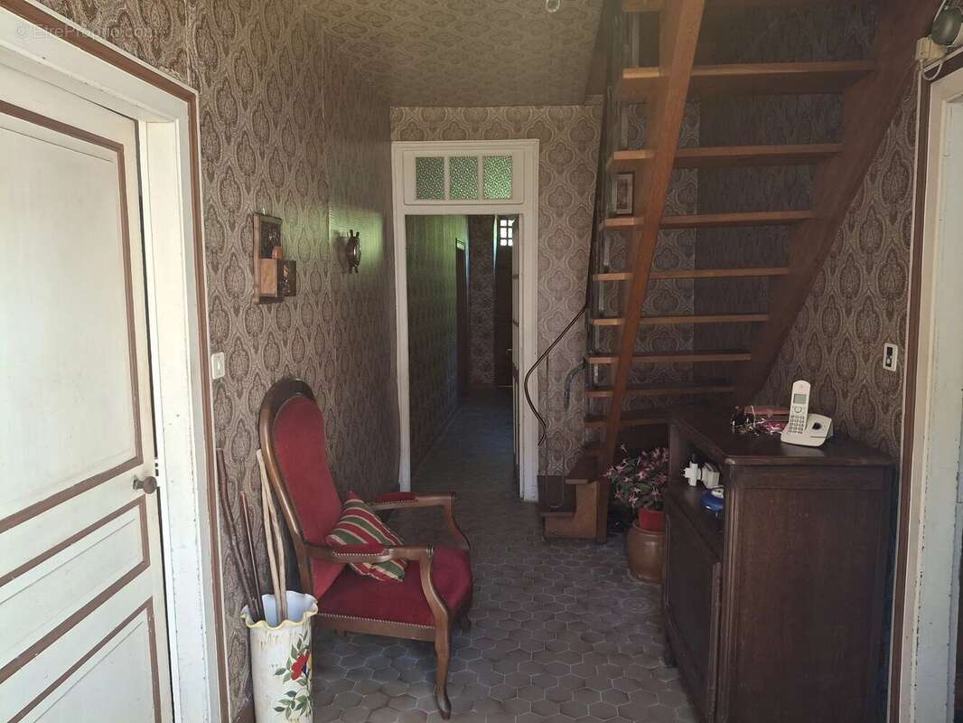 Maison à BUSSIERE-POITEVINE