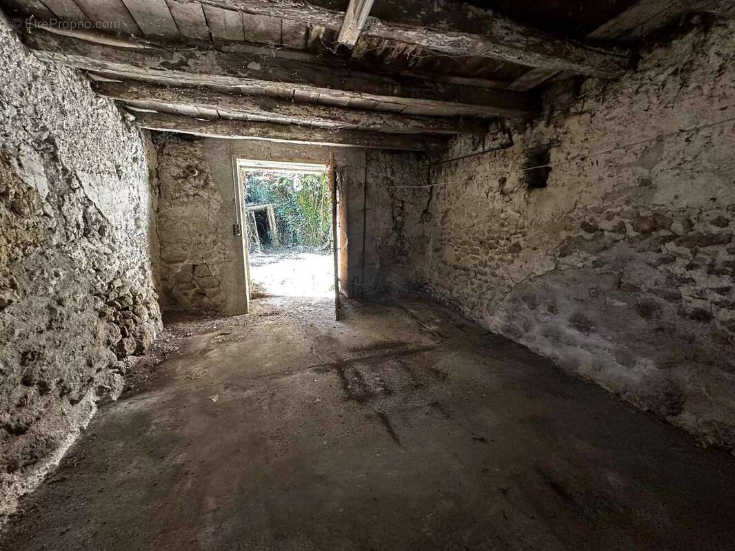 Maison à CONTINVOIR