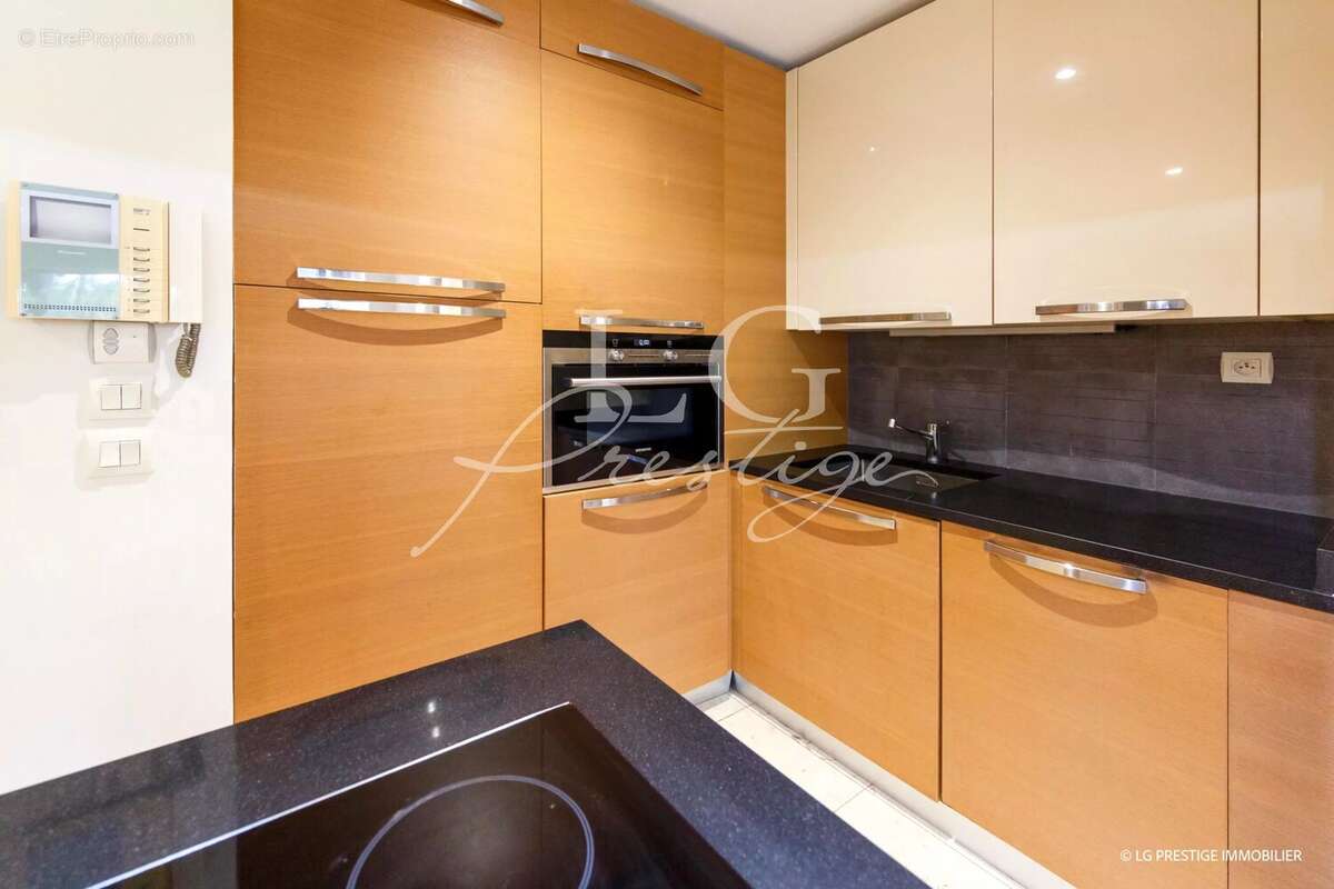 Appartement à THEOULE-SUR-MER