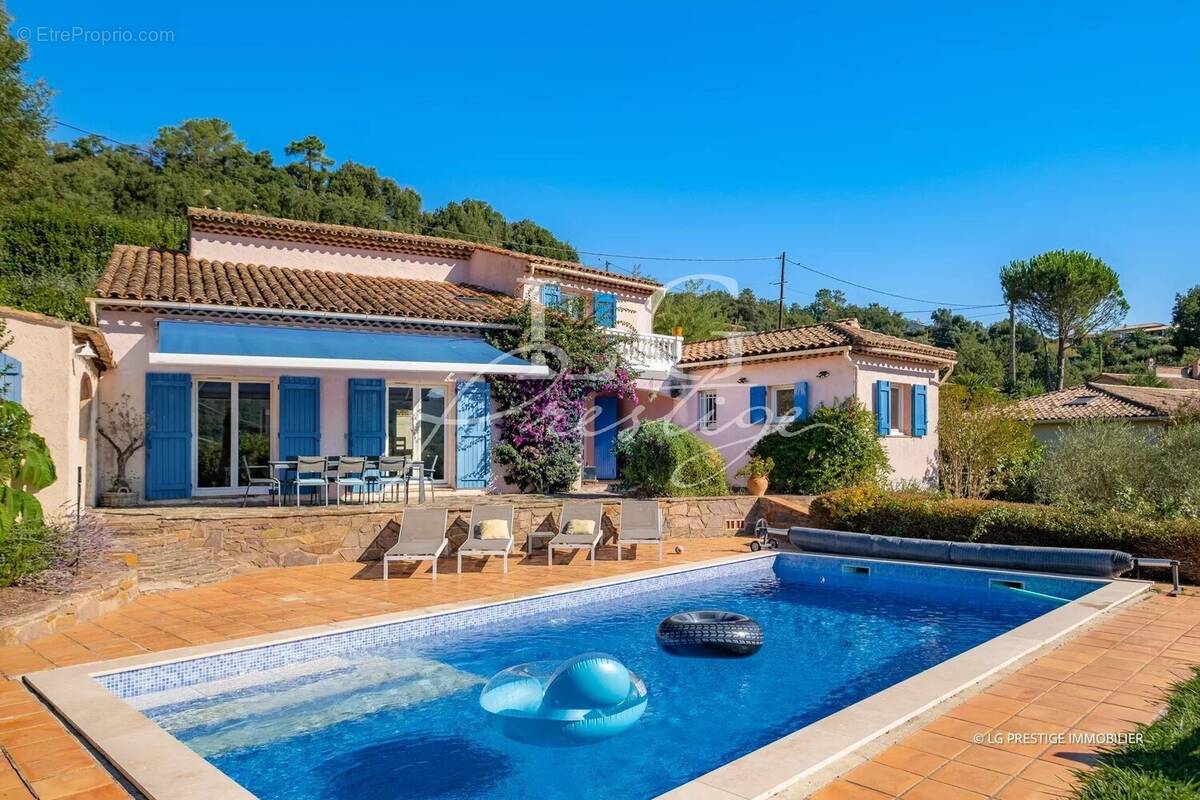 Maison à LES ADRETS-DE-L&#039;ESTEREL