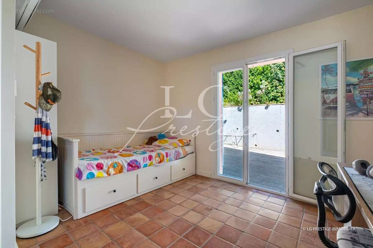 Maison à LES ADRETS-DE-L&#039;ESTEREL