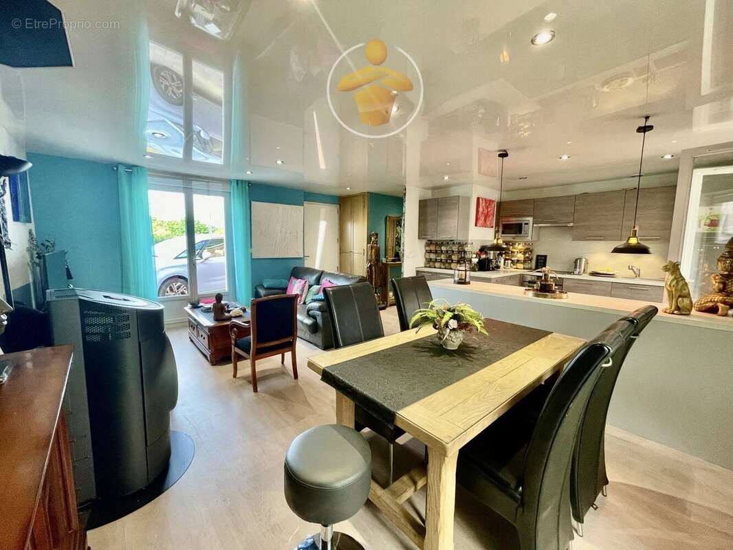 Maison à FRIERES-FAILLOUEL