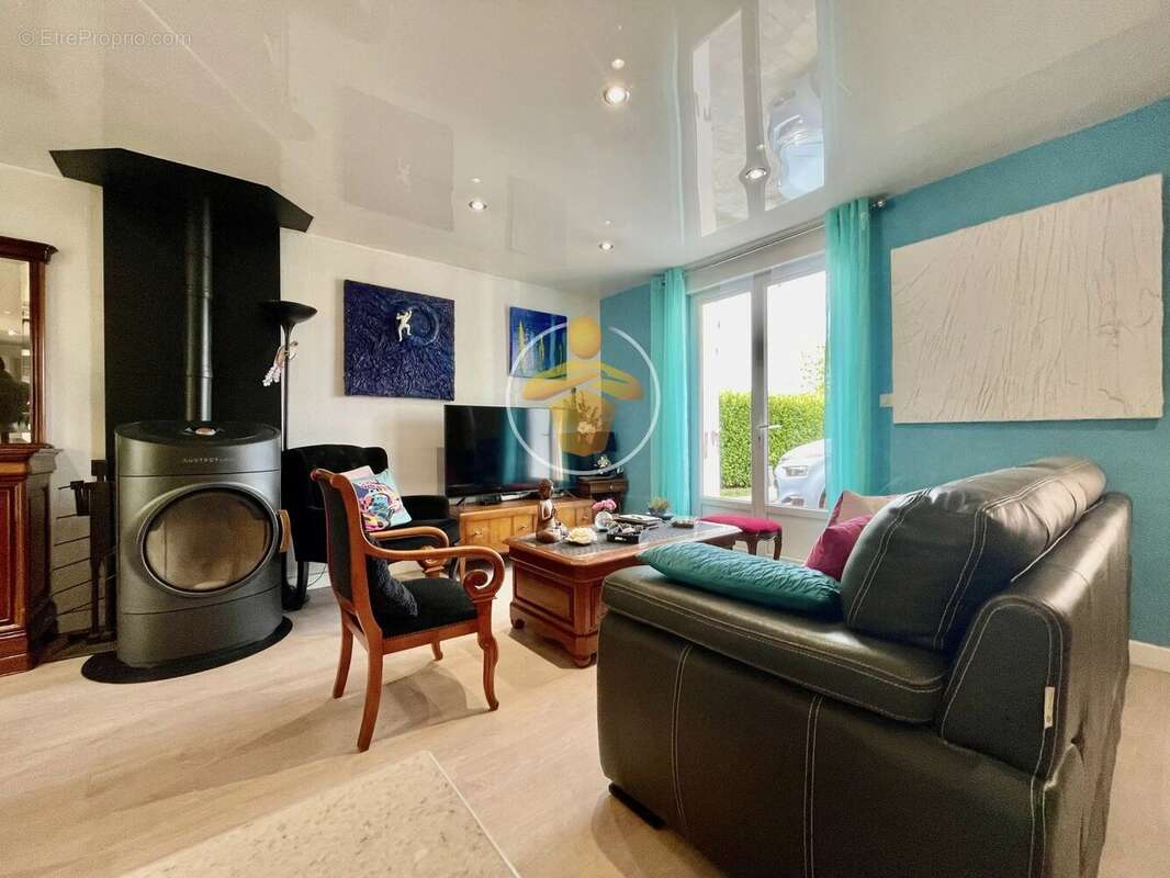 Maison à FRIERES-FAILLOUEL