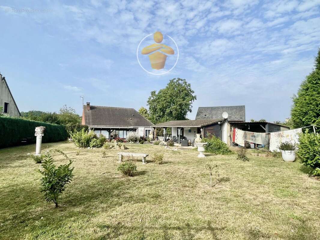 Maison à FRIERES-FAILLOUEL