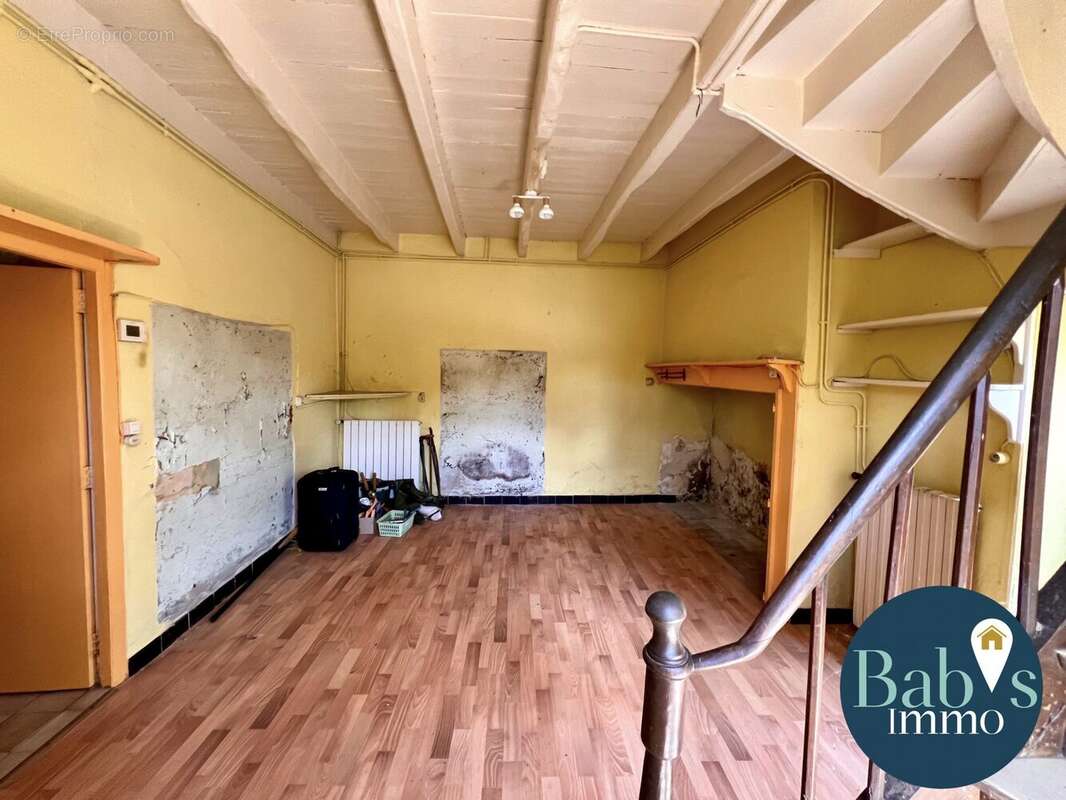 Maison à LACAPELLE-MARIVAL