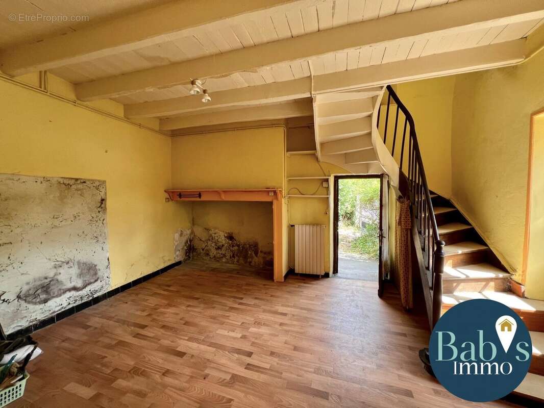 Maison à LACAPELLE-MARIVAL