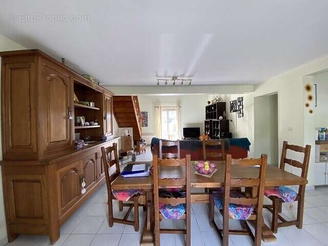 Maison à RESSONS-SUR-MATZ