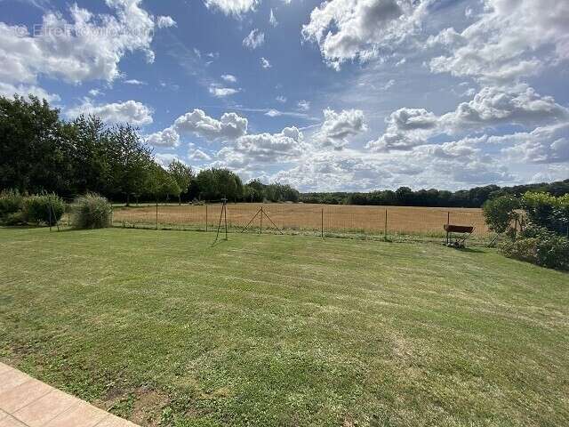 Maison à RESSONS-SUR-MATZ