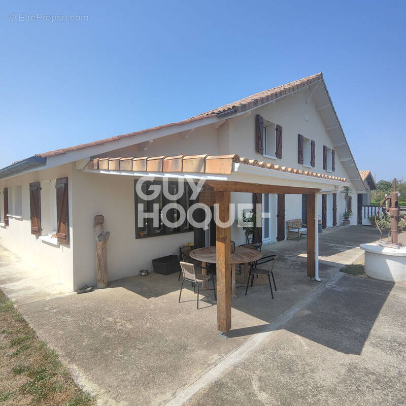 Maison à GRENADE-SUR-L&#039;ADOUR