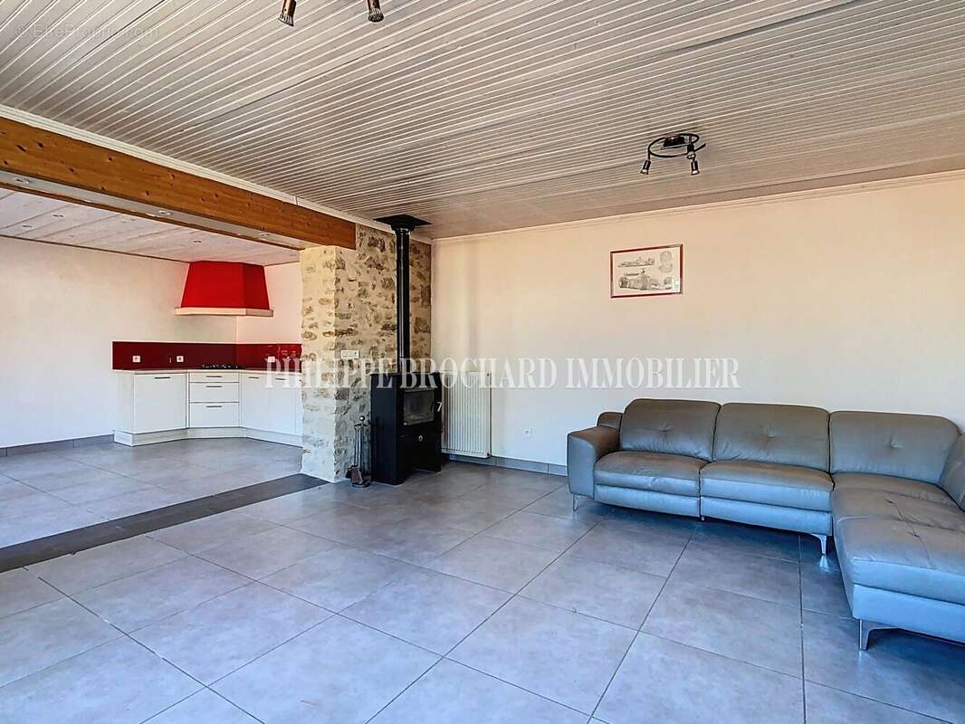 Maison à LE POIRE-SUR-VIE