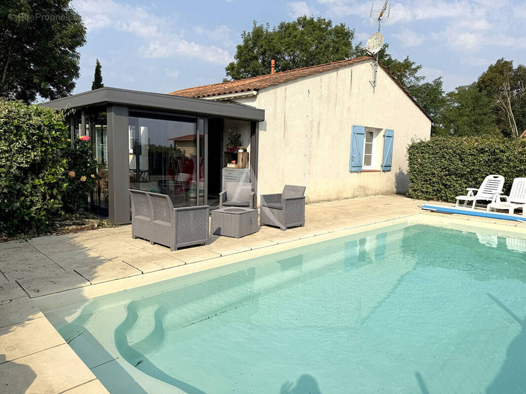 Maison à LA JONCHERE