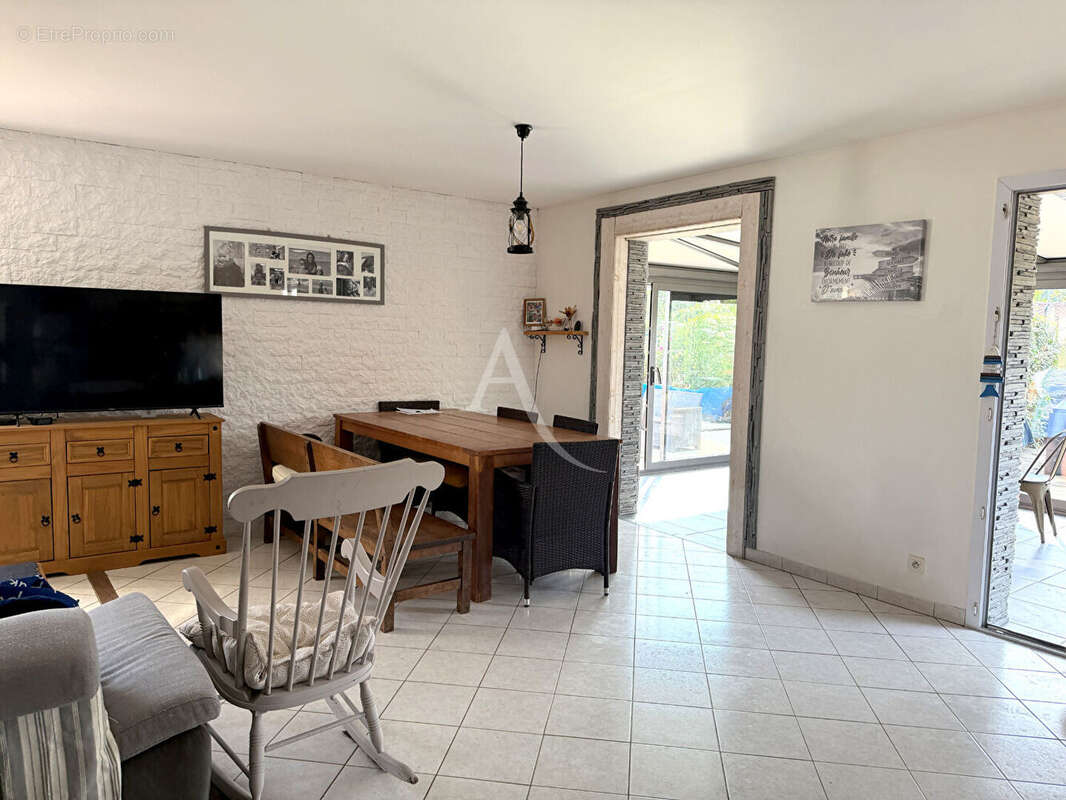 Maison à LA JONCHERE