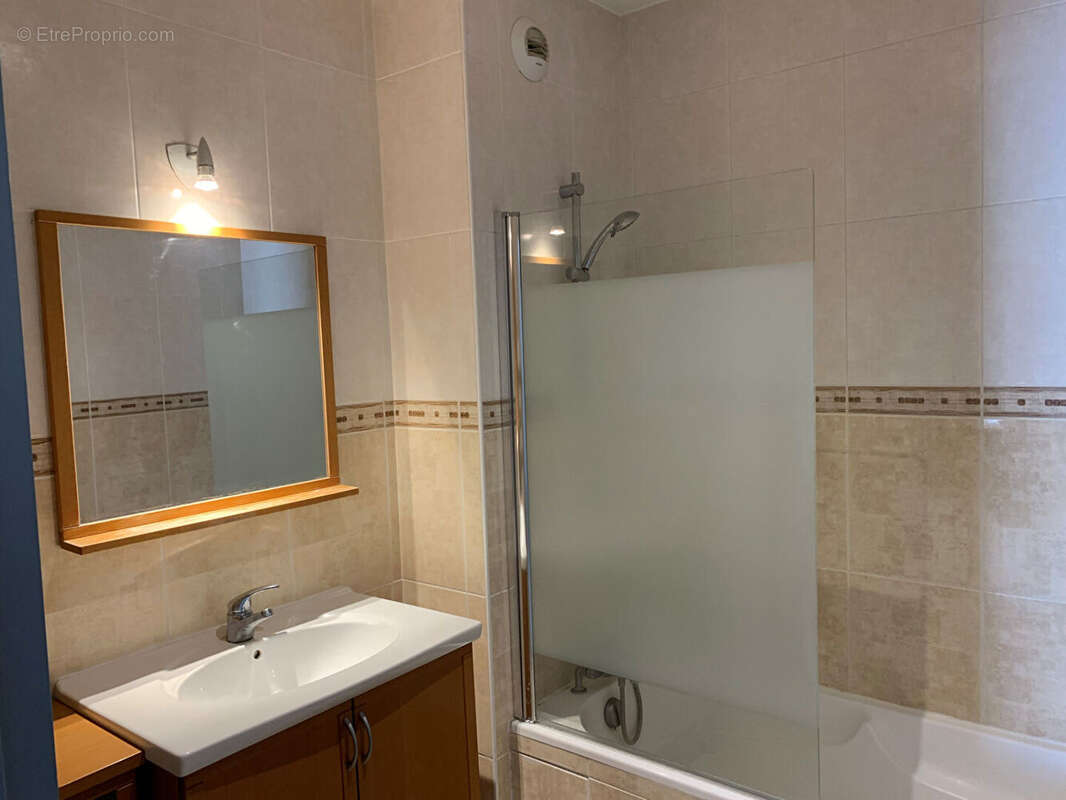 Appartement à CHEVRY