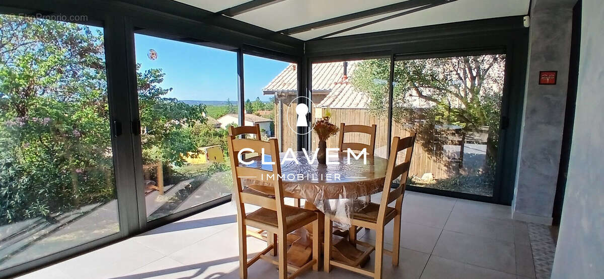 Maison à SAINT-ROMAIN-LA-VIRVEE