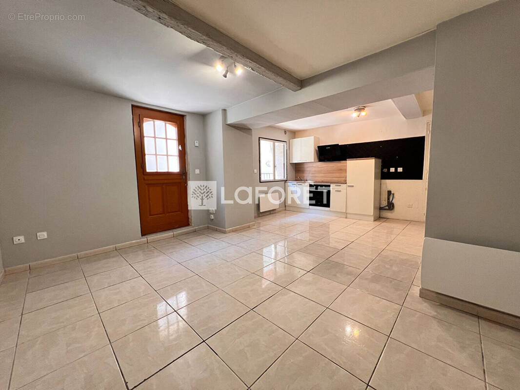 Appartement à CAUDIES-DE-FENOUILLEDES