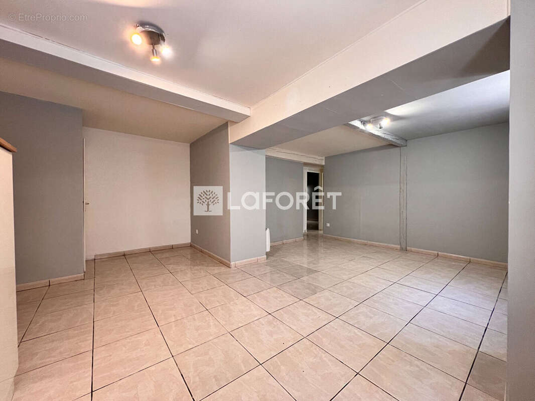 Appartement à CAUDIES-DE-FENOUILLEDES