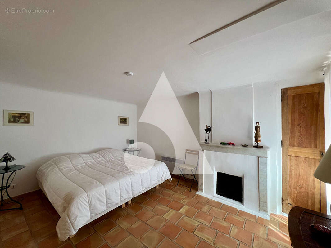 Maison à SAINT-MAXIMIN-LA-SAINTE-BAUME