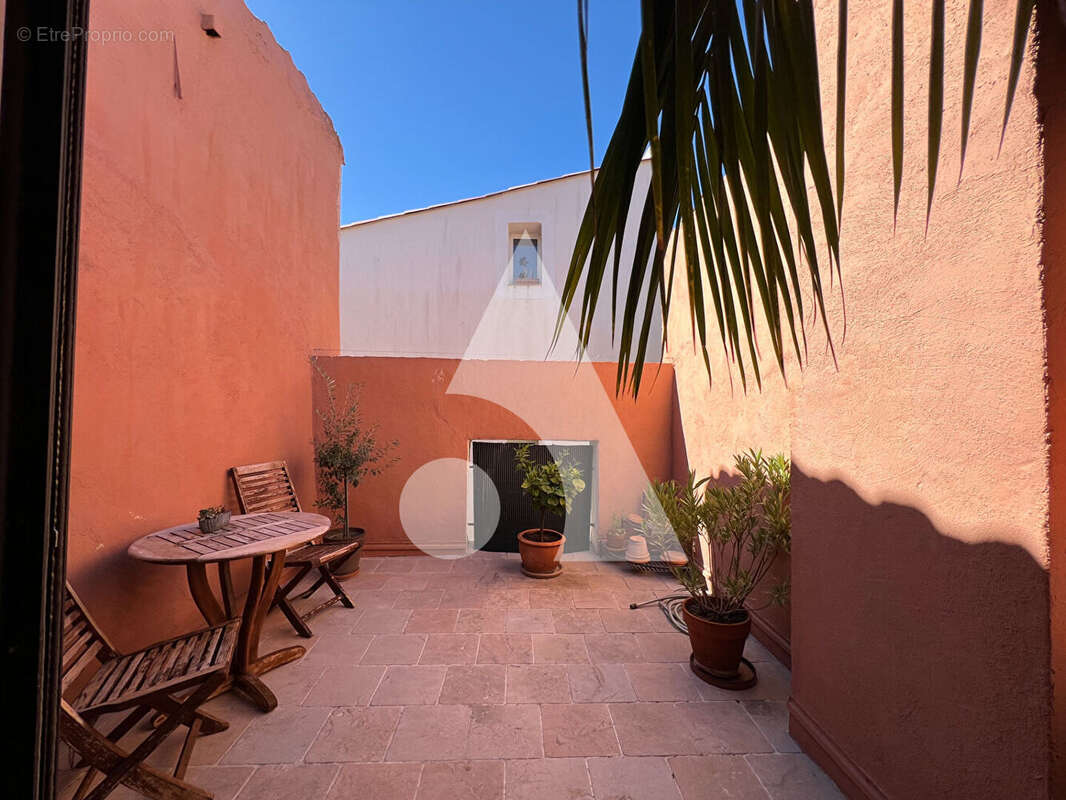 Maison à SAINT-MAXIMIN-LA-SAINTE-BAUME