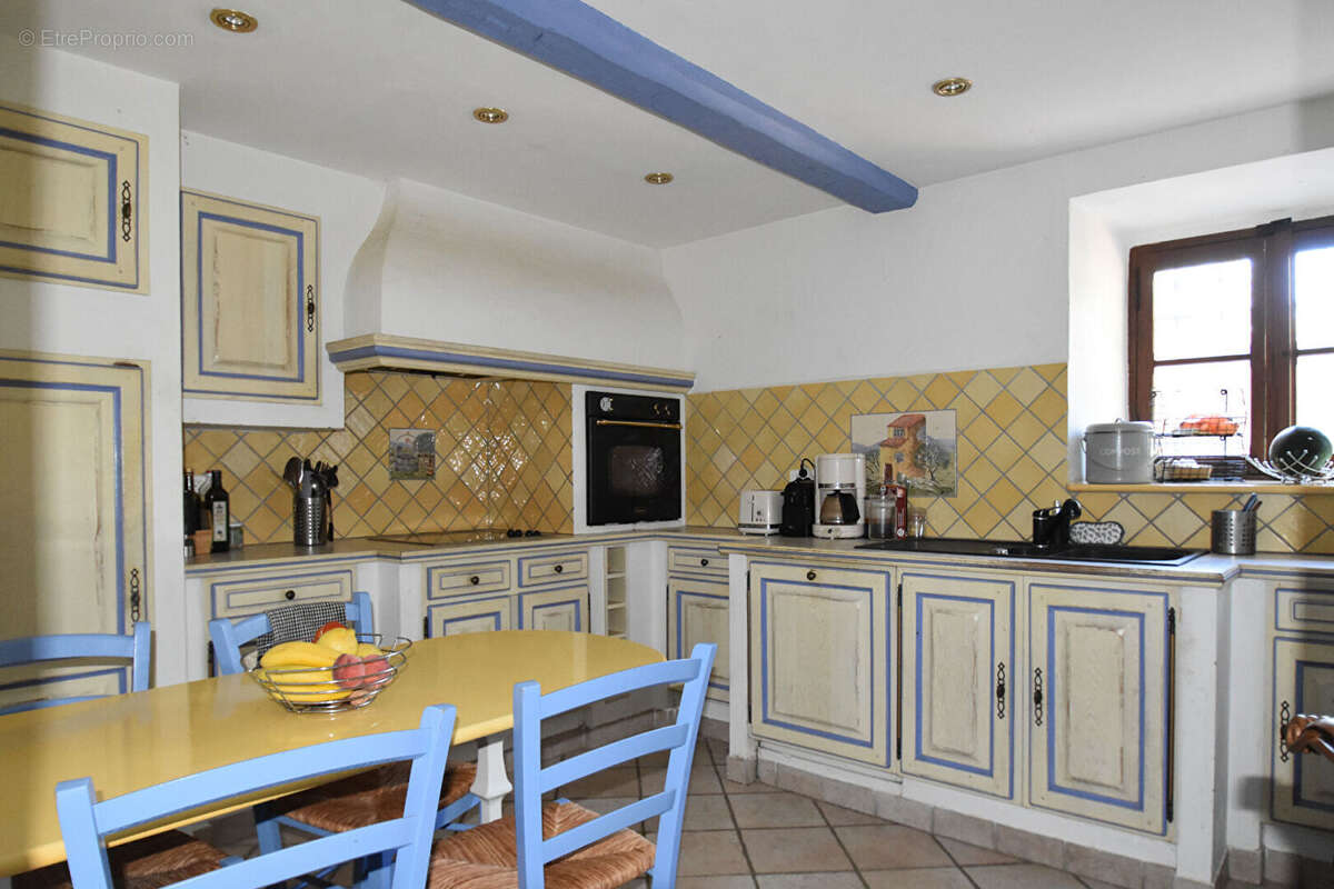 Maison à MONTAUROUX