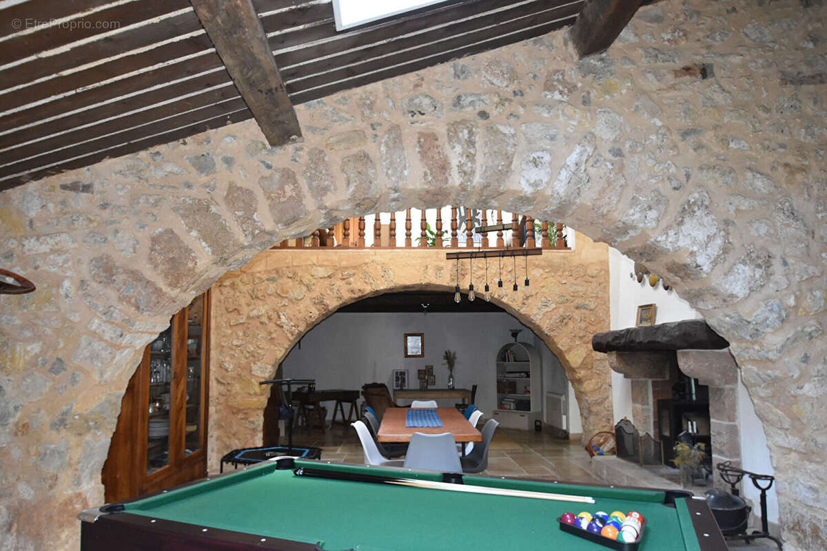 Maison à MONTAUROUX